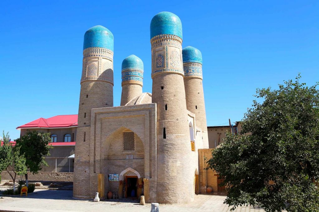 Chor-Minor Mosque